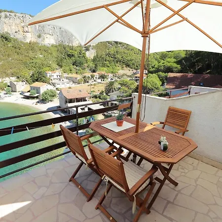 By The Sea Cove Vela Stiniva, Hvar - 13935 Apartamento Zastražišće